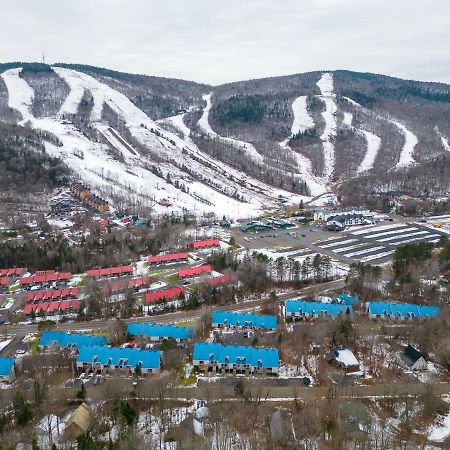 Superbe Condo Face Aux Pentes De Ski Stoneham!!! Exteriör bild